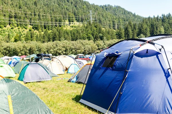 Découvrez les Campings Créatifs : Ateliers d'Artisanat Local à ne Pas Manquer
